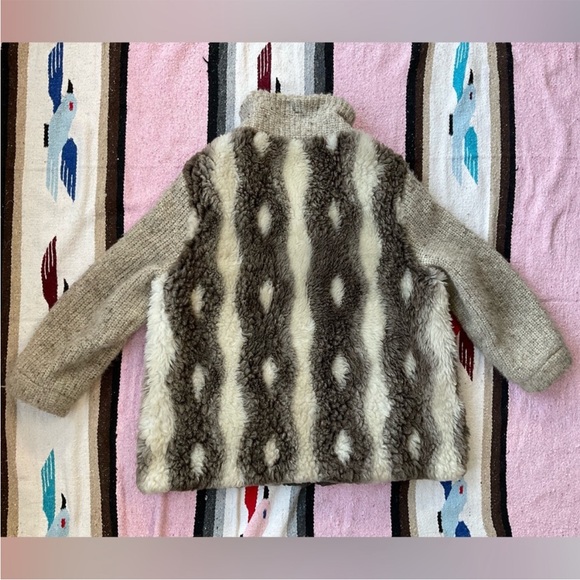 Stunning coat ❤️🍁 - Picture 6 of 11